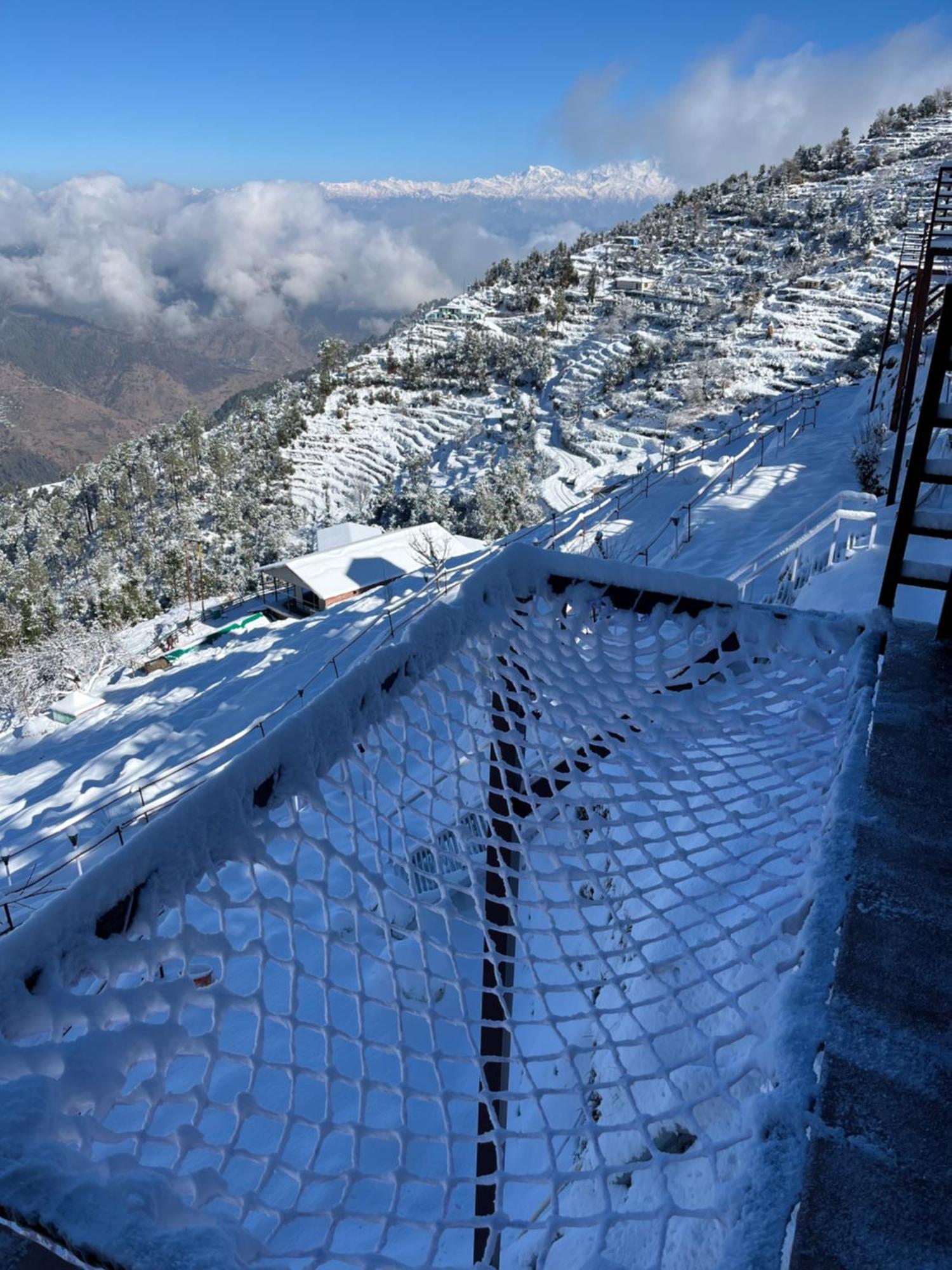 Nivriti Stays Kanatal Luaran gambar