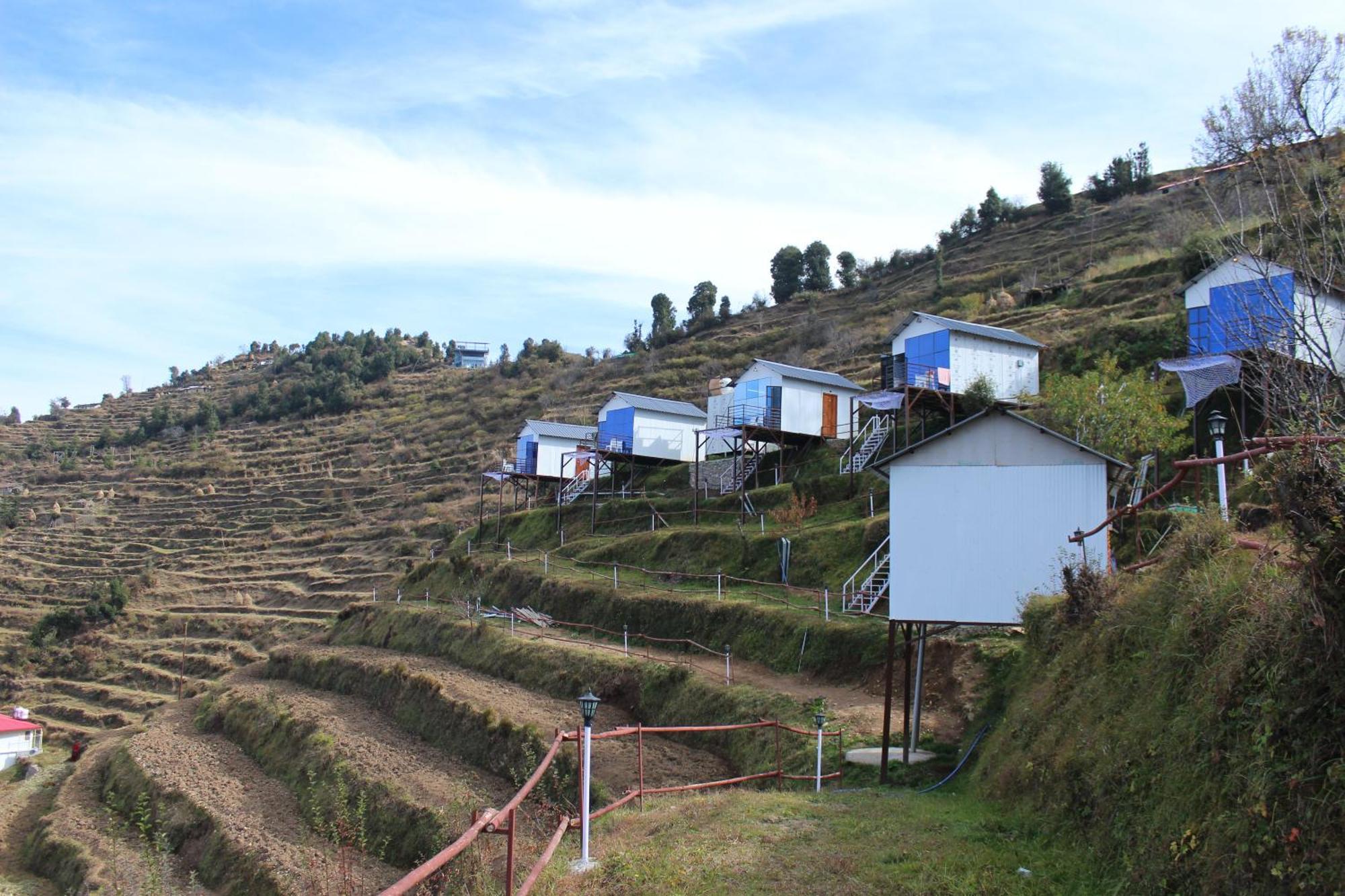 Nivriti Stays Kanatal Luaran gambar