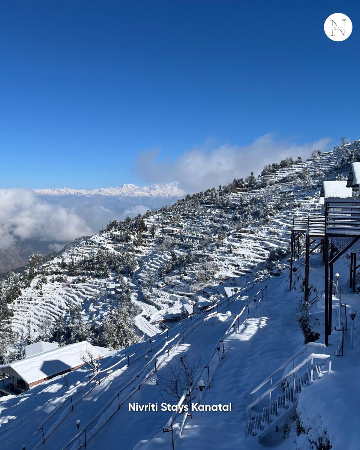Nivriti Stays Kanatal Luaran gambar