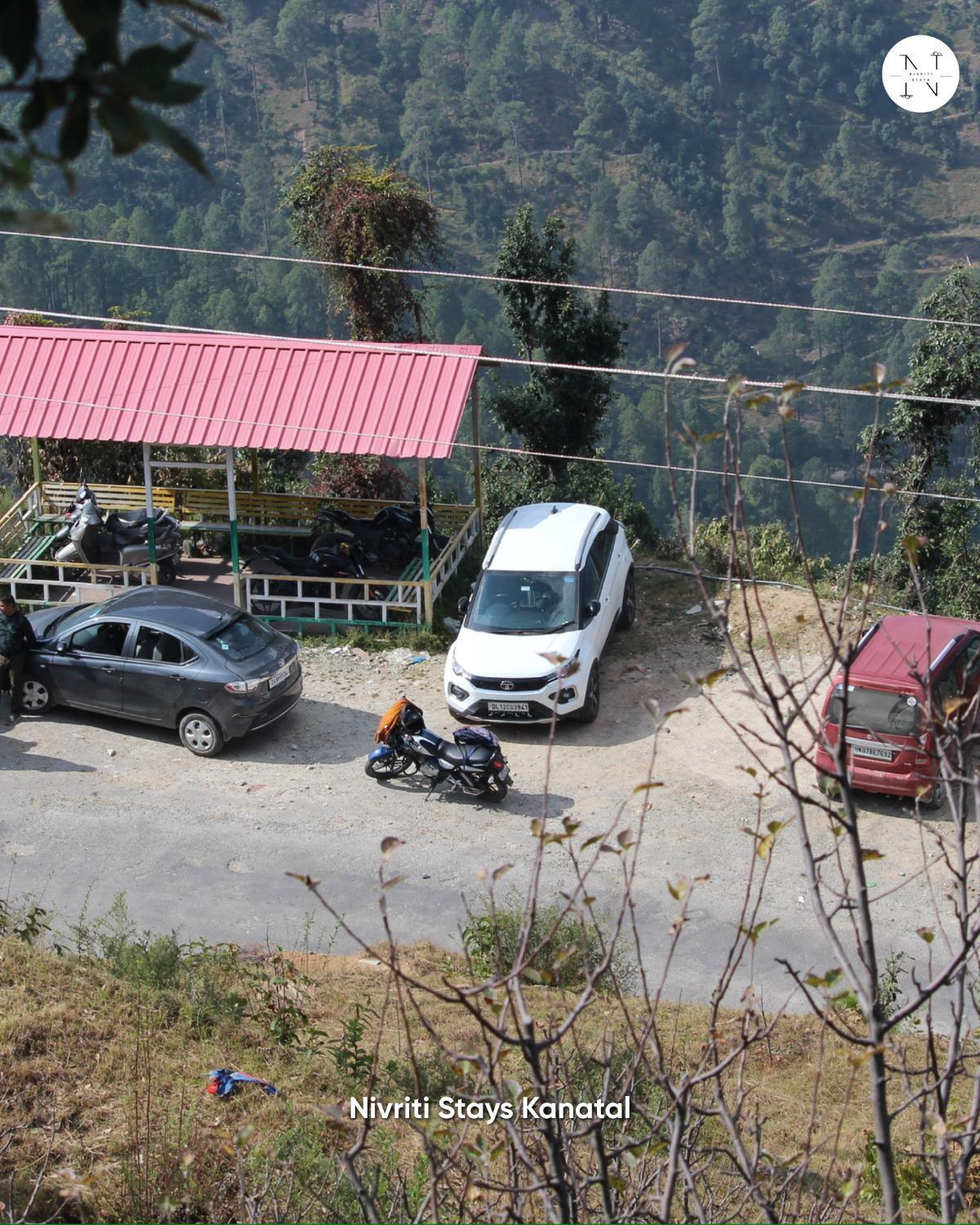 Nivriti Stays Kanatal Luaran gambar